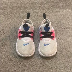 SOLD Nike running sneaker